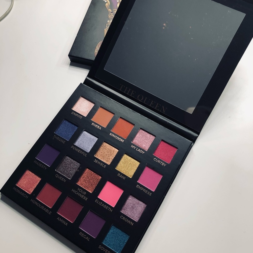 The Queen Palette by Eloise